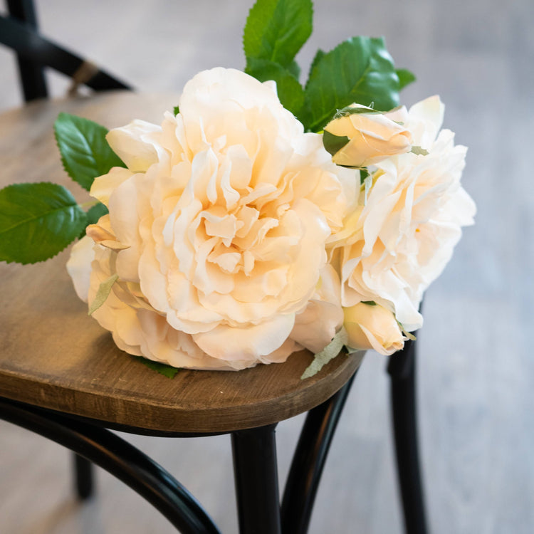 Peaches & Cream Short Stem Rose Bouquet